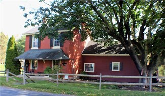 1967 Blue Barn Rd, Orefield, PA 18069