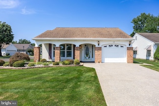 13 Stratford Rd, Southampton, NJ 08088