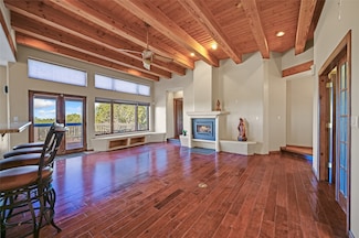 66 Camino Dimitrio, Santa Fe, NM 87508