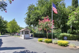 3036 Swallows Nest Dr, Sacramento, CA 95833