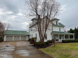 208 Main St, Piney Flats, TN 37686