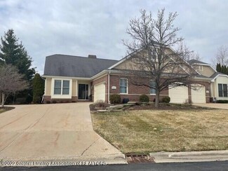 6221 Bridgewater Cir Unit 4, East Lansing, MI 48823