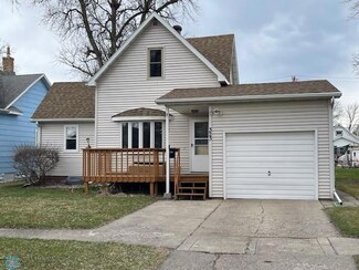 323 10th St N, Breckenridge, MN 56520