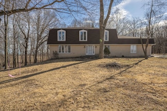65 Crooked Creek Dr, Yorkville, IL 60560