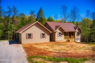5261 Banner-Roslin Rd, Jamestown, TN 38556