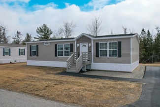 61 Baxter Blvd, Bucksport, ME 04416