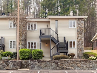 610 Britton Creek Dr, Hendersonville, NC 28791