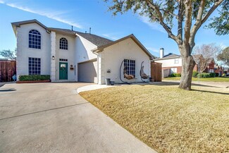 6813 Day Dr, Fort Worth, TX 76132