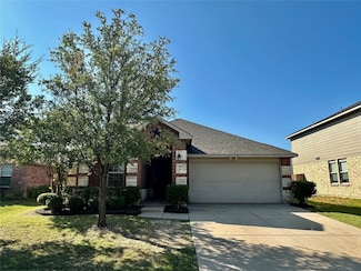 409 Emerald Creek Dr, Fort Worth, TX 76131