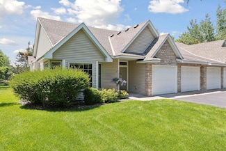 5203 141st St N, Hugo, MN 55038