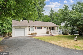 9 Rocky Stone Dr, Stafford, VA 22556