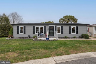 401 Maplehurst Ct, Whiting, NJ 08759