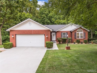 122 Steven Dr, Troy, IL 62294