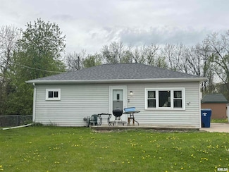 715 16th Ave N, Clinton, IA 52732