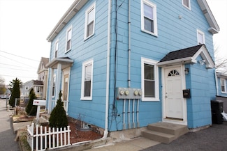 259 Calvary St Unit 1, Waltham, MA 02453