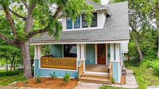 3176 Jackson St, Omaha, NE 68105