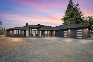 3487 SW Leonard St, Grants Pass, OR 97526