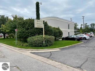124 Beech St, Traverse City, MI 49684