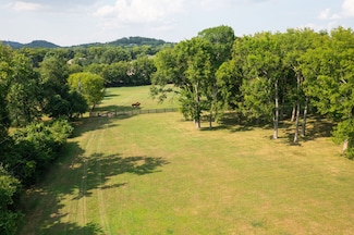 1 Old Smyrna Rd, Brentwood, TN 37027