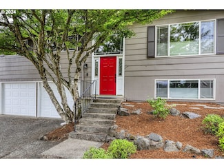 3241 Strathmore Place, Eugene, OR 97405