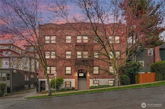 516 E Thomas St Unit 105, Seattle, WA 98102