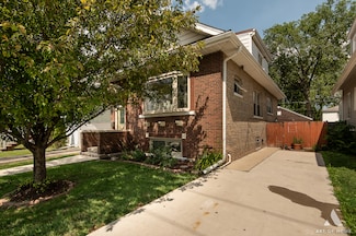 4155 Eberly Ave, Brookfield, IL 60513