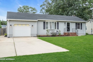 235 Willow Ln, Forked River, NJ 08731