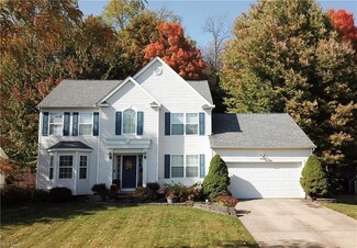 396 Treeview Dr, Wadsworth, OH 44281