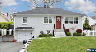 103 Rockland Ave, Northvale, NJ 07647