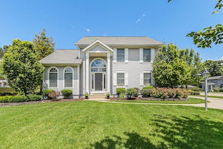 16295 Highland Dr, Spring Lake, MI 49456