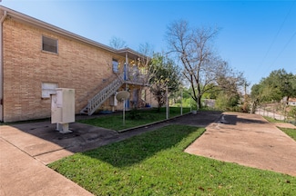 525 12th St Unit 7, Huntsville, TX 77340