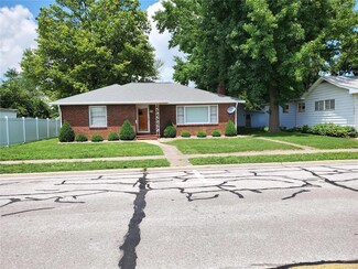 1171 Fairfax St, Carlyle, IL 62231