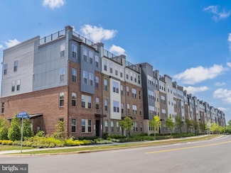 13506 Innovation Station Loop Unit 2B, Herndon, VA 20171