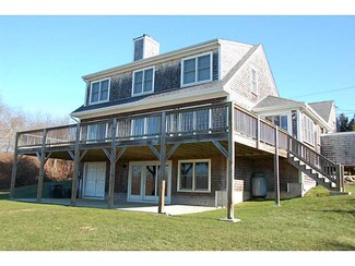 49 W Main Rd, Little Compton, RI 02837