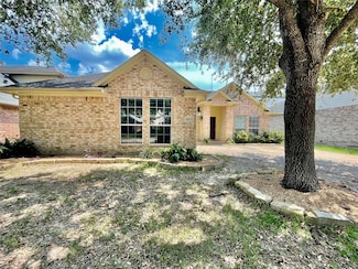 8327 Whisper Point Dr, Houston, TX 77040