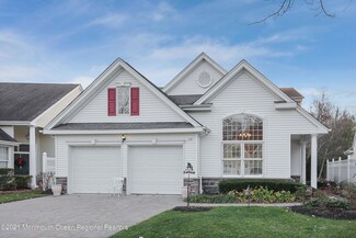 35 Londonberry Dr, Holmdel, NJ 07733