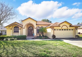 2471 Holly Berry Cir, Clermont, FL 34711