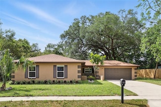 100 Des Pinar Ln, Longwood, FL 32750