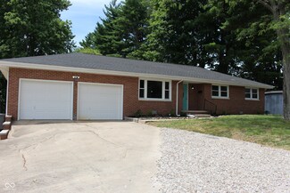 1205 N Ewing St, Seymour, IN 47274