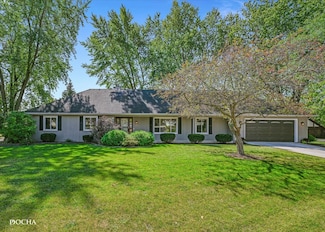 61 Briargate Cir, Sugar Grove, IL 60554