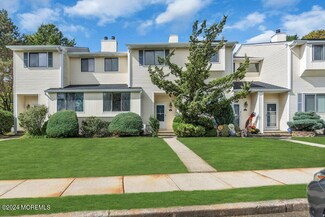 412 Middlewood Rd, Middletown, NJ 07748