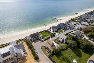 14 Atlantic St, Harwich, MA 02646