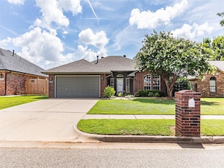9504 S Bryant Terrace, Moore, OK 73160
