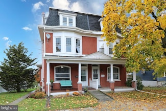 464 Penn St, Pennsburg, PA 18073