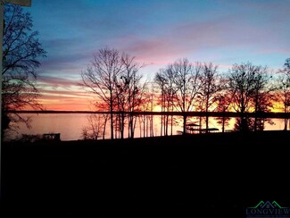 1085 Private Road 5860, Yantis, TX 75497