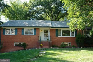 6901 28th St N, Arlington, VA 22213