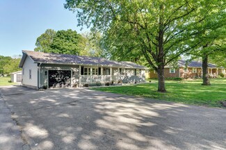 904 Oak St, Buffalo, MO 65622