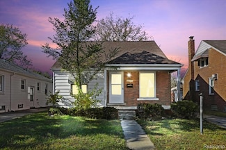 20045 Greenlawn St, Detroit, MI 48221