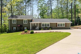 3308 Blueberry Ln, Vestavia, AL 35216
