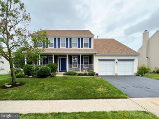 57 Canidae St, Burlington, NJ 08016